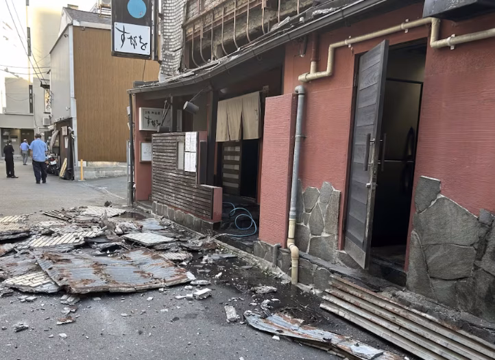 Articulo - Terremoto de 7.1 deja destrucción en Japón; reportan un muerto y decenas de heridos