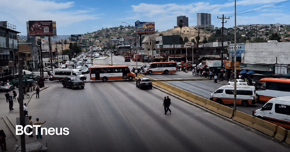 Articulo - ¡Tijuana colapsada! Altisa bloquea la 5 y 10 en plena disputa por rutas