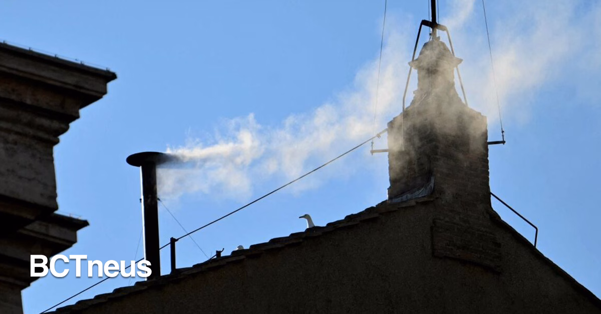 Articulo - Habemus Papam: sale humo blanco en el Vaticano