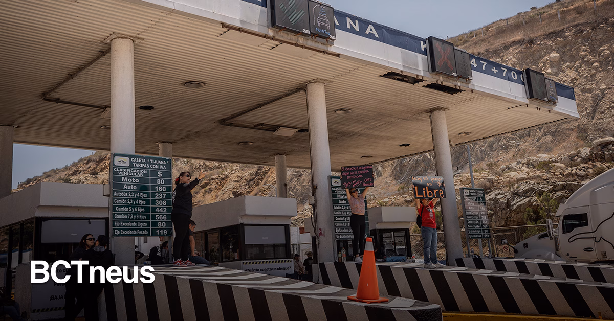 Articulo - CNTE "libera" peaje en caseta Tijuana-Tecate en apoyo al paro indefinido de maestros