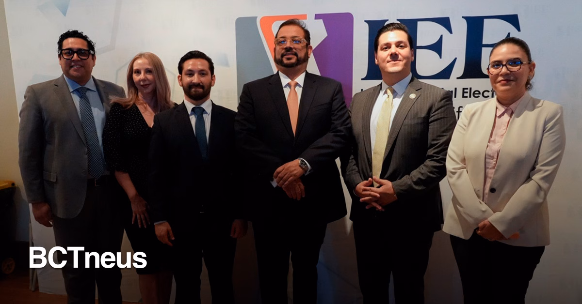 Articulo - Reciben constancia 17 nuevos magistrados para el Poder Judicial de BC