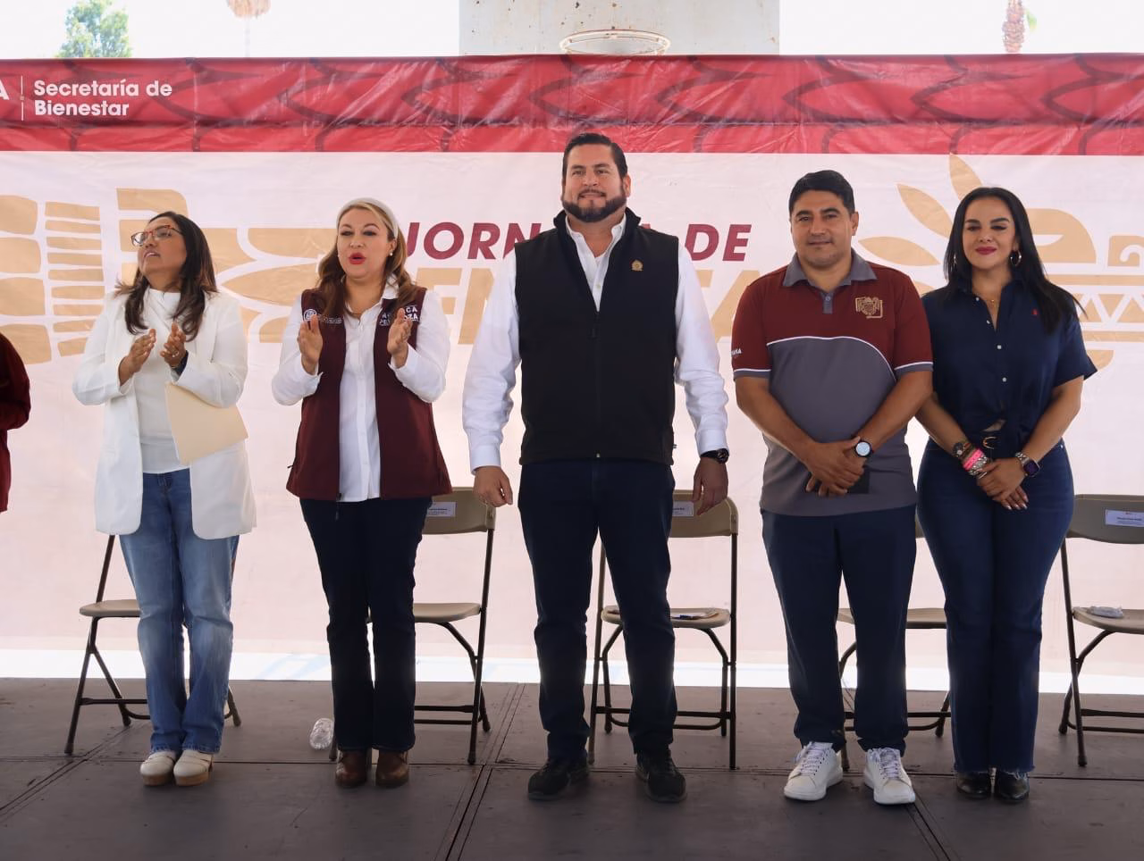 Articulo - Servicios y apoyos del Ayuntamiento llegan a la colonia 10 de Mayo
