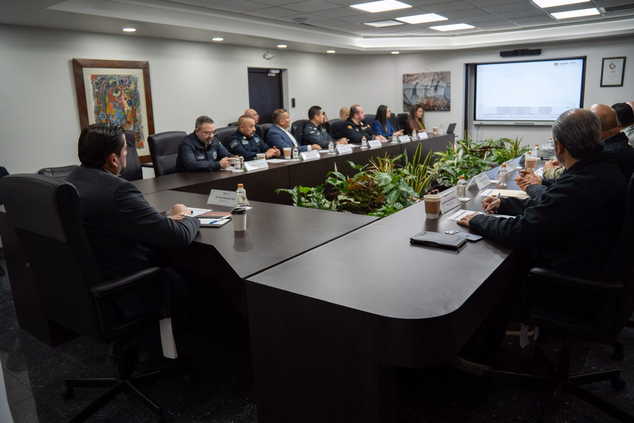 Articulo - Ismael Burgueño: Tijuana refuerza coordinación en Mesa de Seguridad para mantener la paz