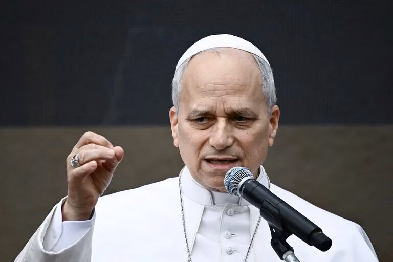 Articulo - "Contengan a los sembradores de odio antes de que nos arrastren a la barbarie": León XIV