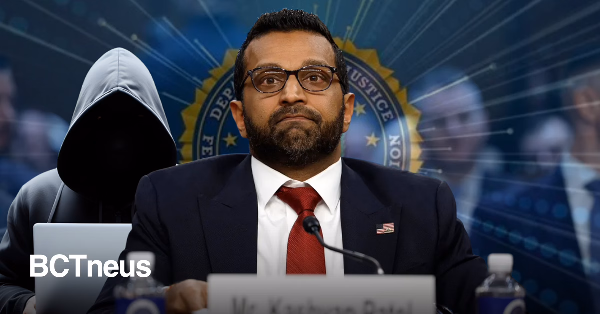 Articulo - Hackean correo personal del director del FBI; difunden fotos y documentos