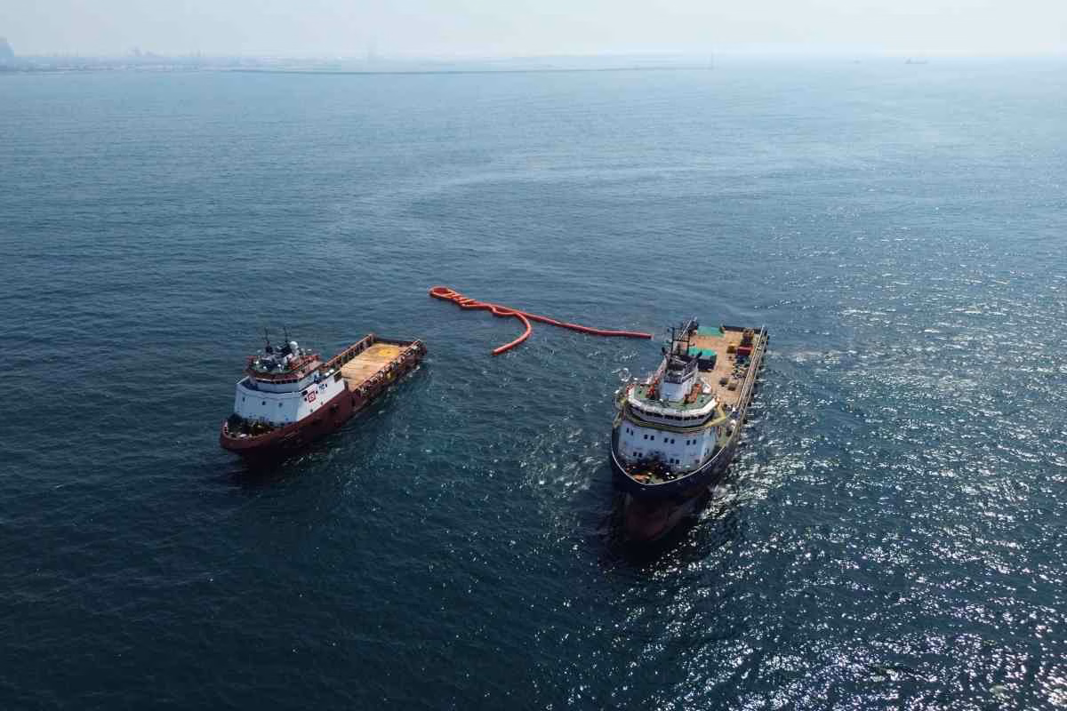 Articulo - Apoyarán con 15 mil pesos a pescadores afectados por derrame en Golfo de México