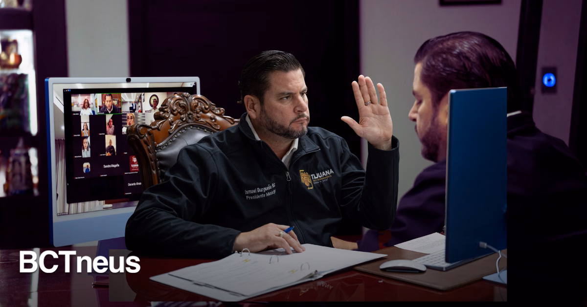 Articulo - Rinde protesta Gerardo Álvarez en el Cabildo de Tijuana ante Burgueño