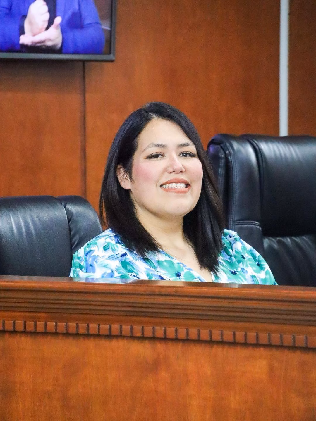 Articulo - Propone diputada Julia González que candidatos a alcaldes con al menos 3% de votos puedan obtener regidurías
