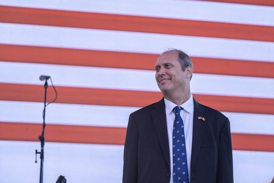 Articulo - Christopher Teal concluye su gestión como cónsul de Estados Unidos en  Tijuana