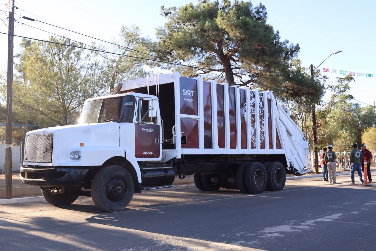 Articulo - Román Cota fortalece la recolección de basura en la zona rural de Tecate