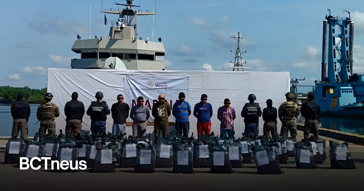 Articulo - Golpe al narco: aseguran 1.2 toneladas de cocaína frente a las costas de Oaxaca.